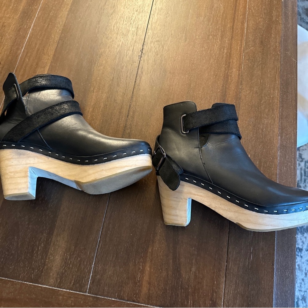 Free People Bungalow Clogs